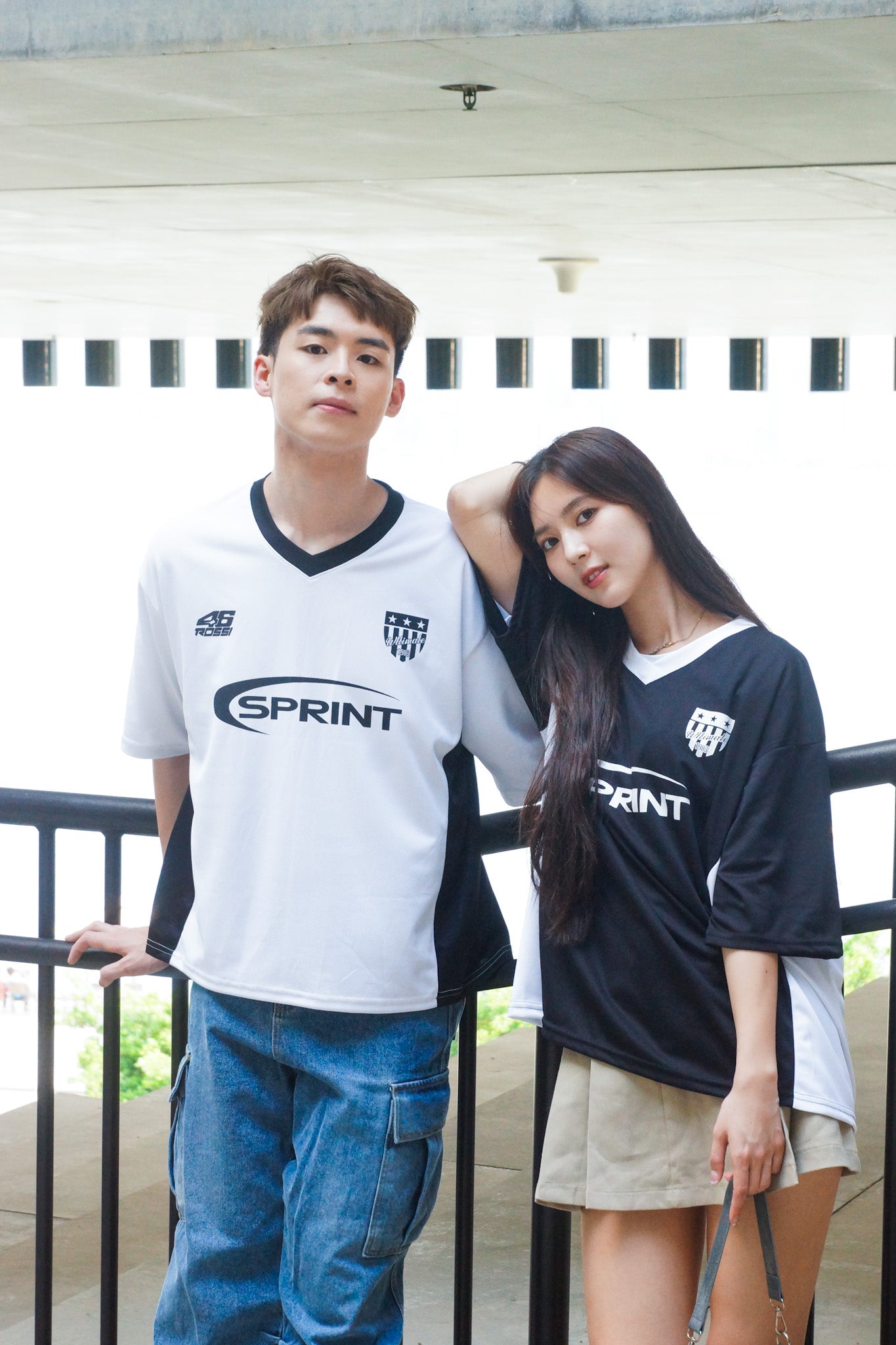 HOT y2k V-neck Tee