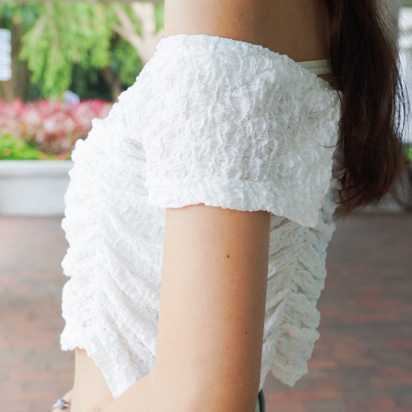 Bubble One-Shoulder Cropped Top