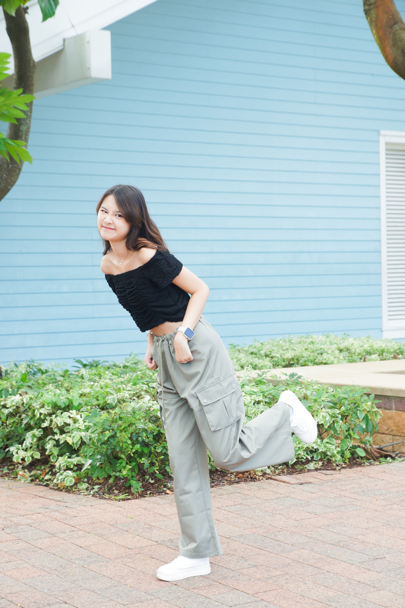 Bubble One-Shoulder Cropped Top