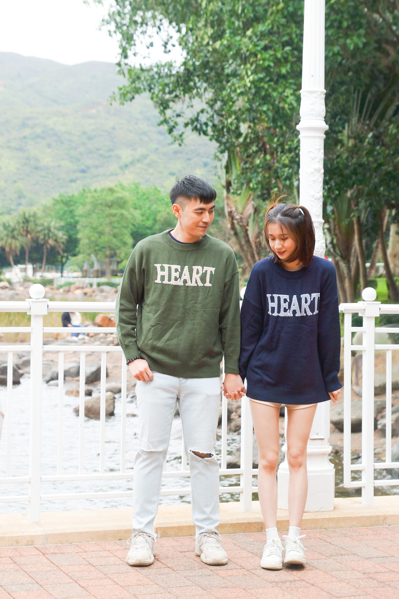Sweetheart Oversized Sweater - Apple’s Farm