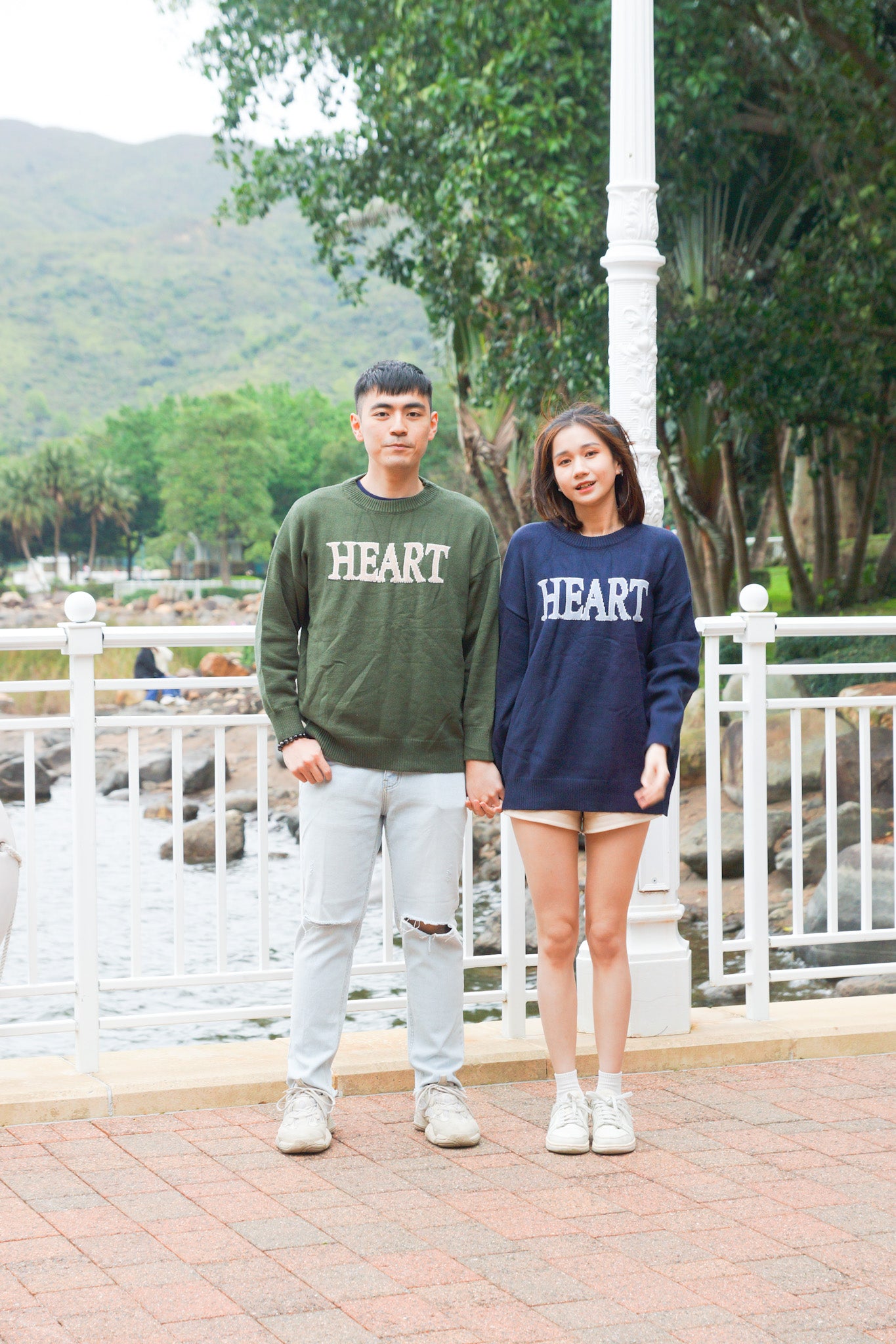Sweetheart Oversized Sweater - Apple’s Farm