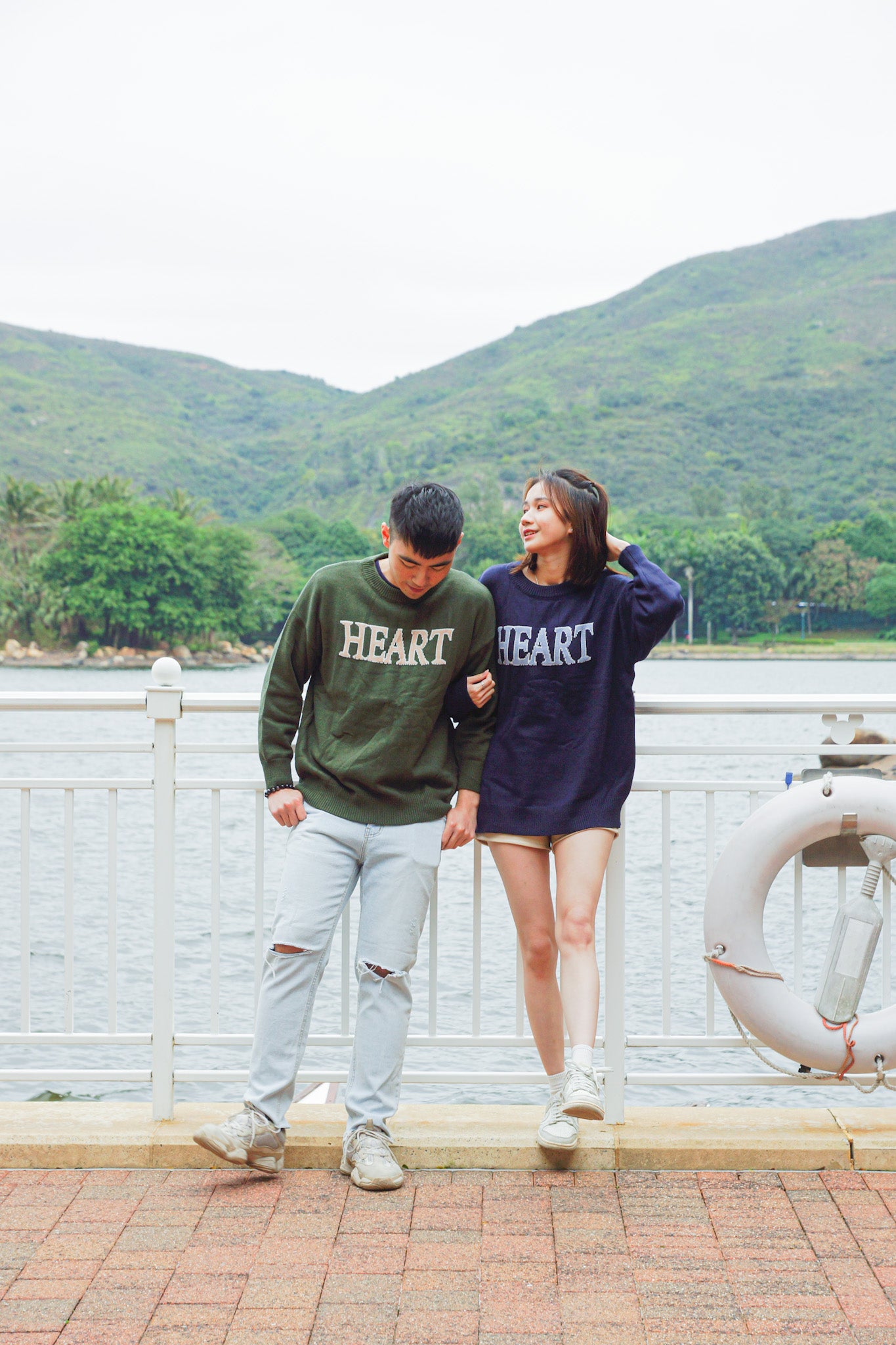 Sweetheart Oversized Sweater - Apple’s Farm