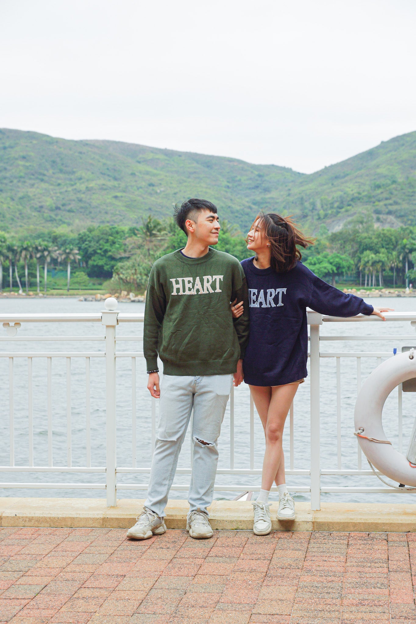 Sweetheart Oversized Sweater - Apple’s Farm