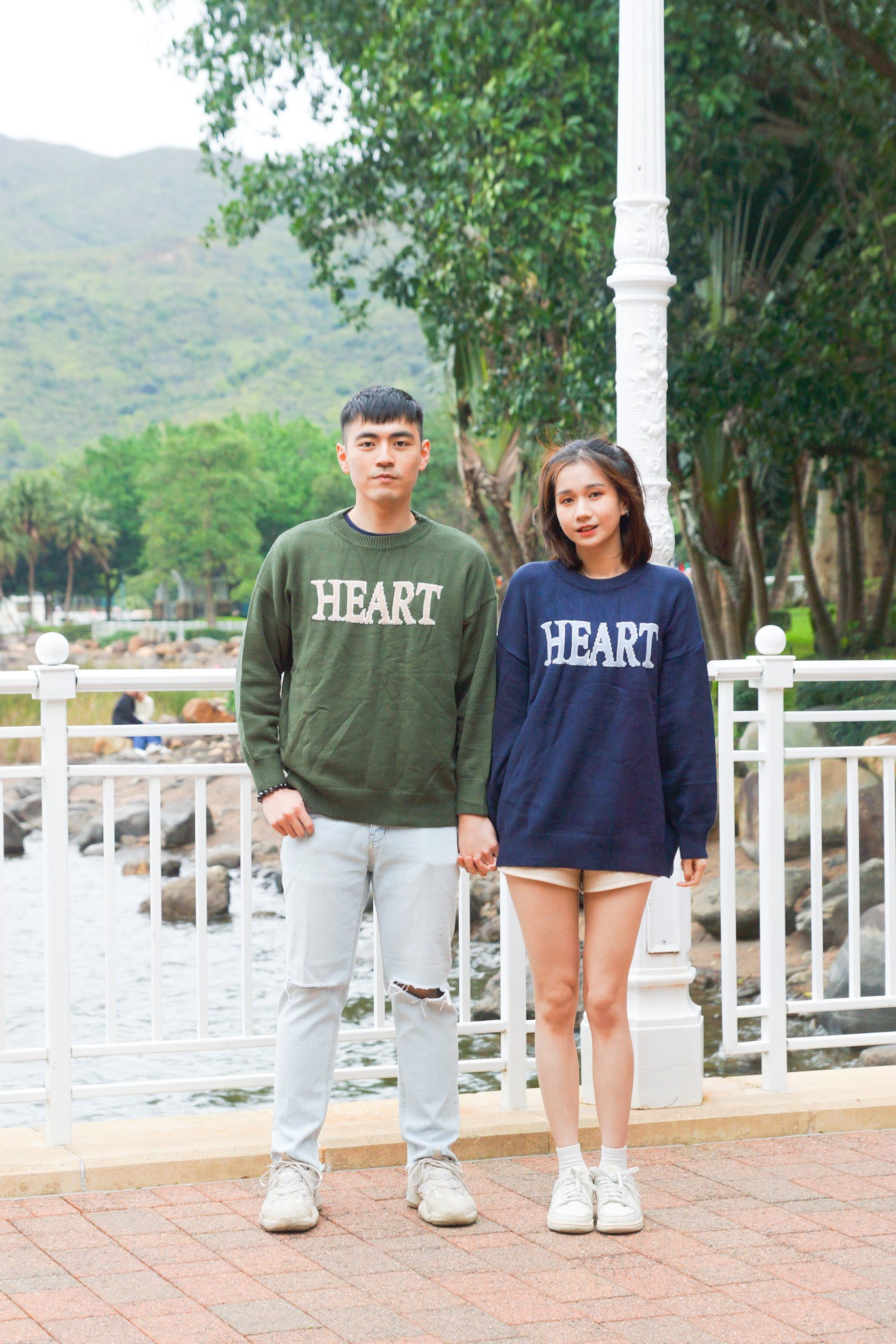 Sweetheart Oversized Sweater - Apple’s Farm